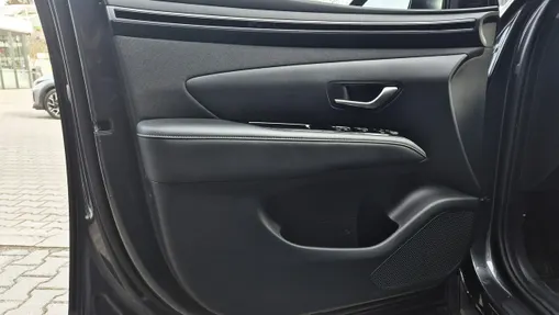 HYUNDAI Tucson -