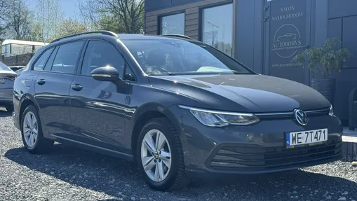 VOLKSWAGEN Golf -