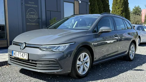 VOLKSWAGEN Golf -