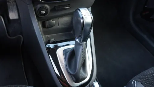 RENAULT Clio -