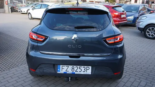 RENAULT Clio -