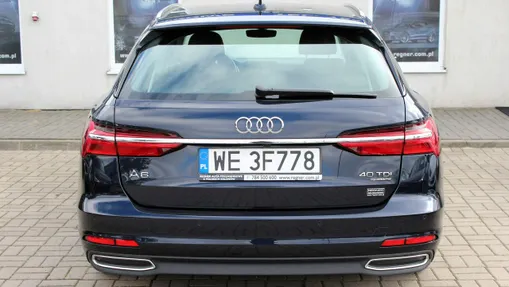 AUDI A6 -