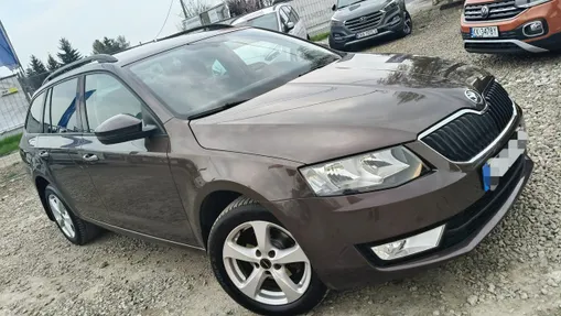 SKODA Octavia -
