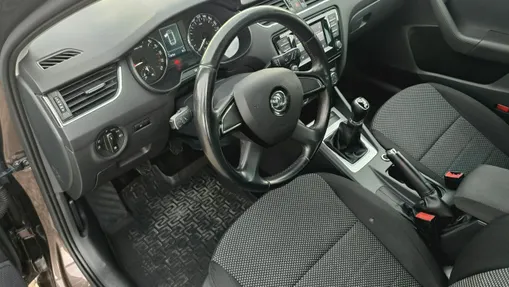 SKODA Octavia -