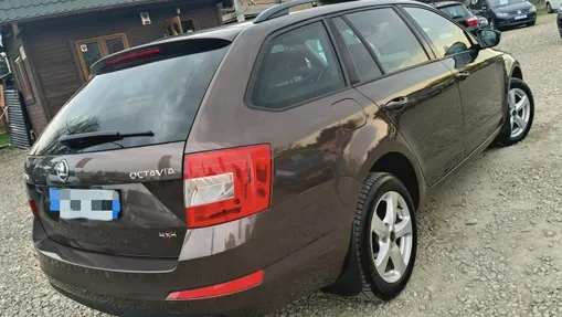 SKODA Octavia -