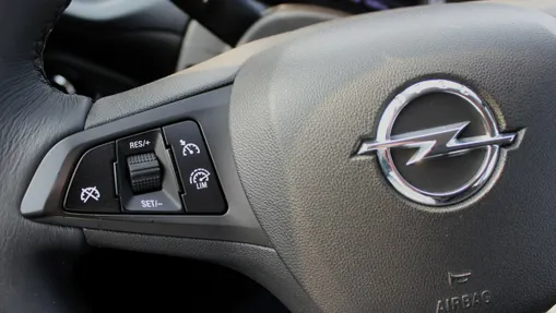 OPEL Corsa -
