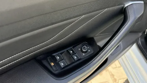 VOLKSWAGEN Arteon -