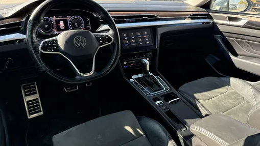 VOLKSWAGEN Arteon -