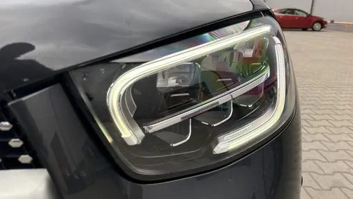 MERCEDES-BENZ GLC -