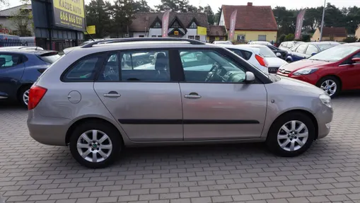 SKODA Fabia -