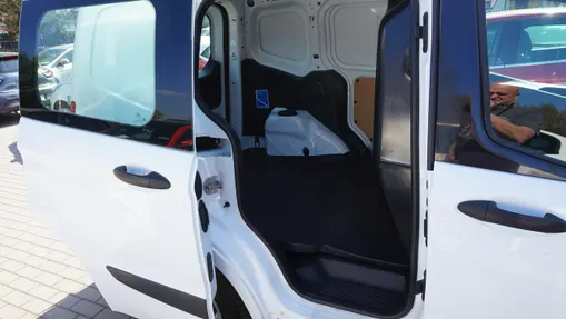 FORD Transit Courier -