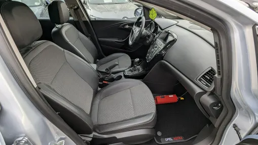 OPEL Astra -
