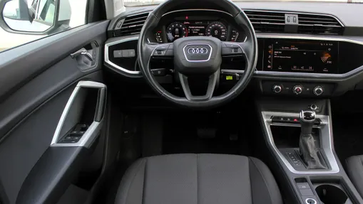 AUDI Q3 -
