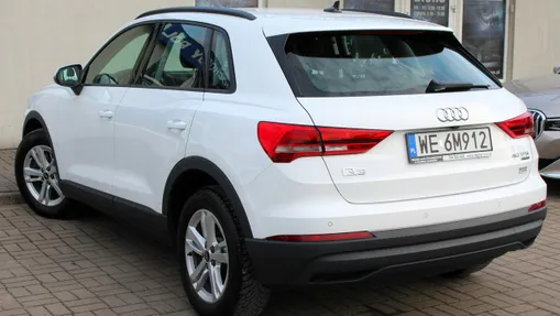 AUDI Q3 -