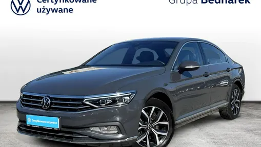 VOLKSWAGEN Passat -