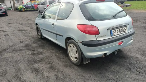 PEUGEOT 206 -