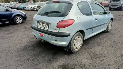PEUGEOT 206 -