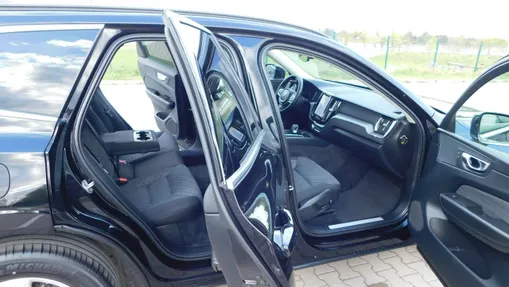 VOLVO XC60 -