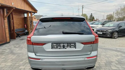 VOLVO XC60 -