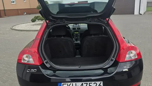 VOLVO C30 -