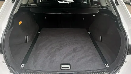 TOYOTA Avensis -