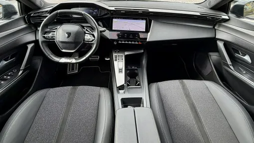 PEUGEOT 408 -