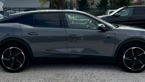 PEUGEOT 408 -