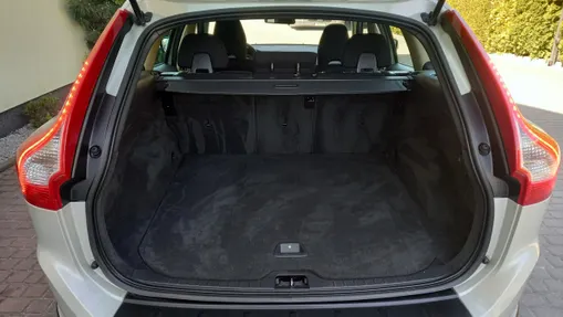 VOLVO XC60 -