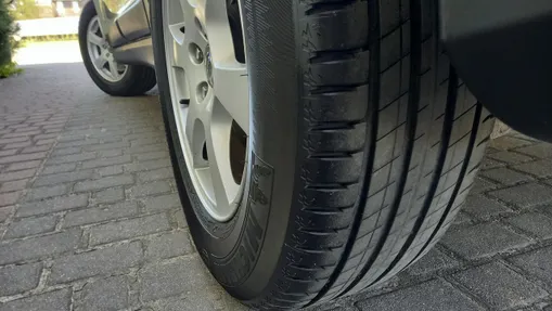 VOLVO XC60 -