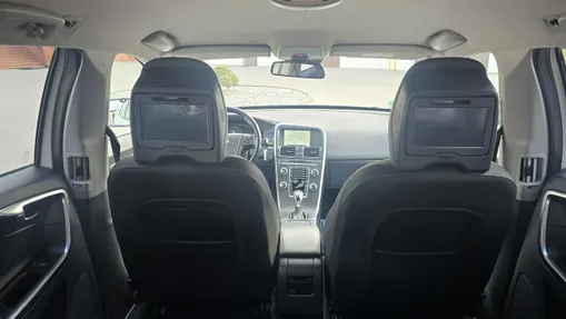 VOLVO XC60 -