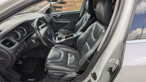 VOLVO S60 -