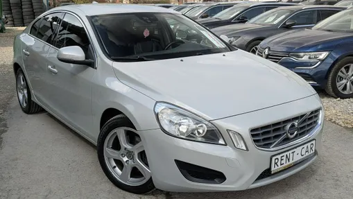 VOLVO S60 -