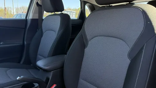 HYUNDAI i30 -