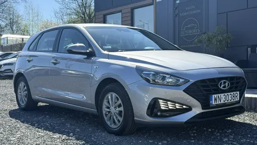 HYUNDAI i30 -