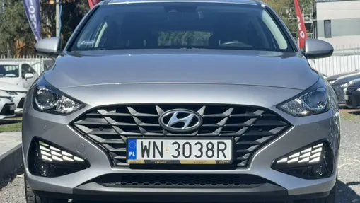 HYUNDAI i30 -