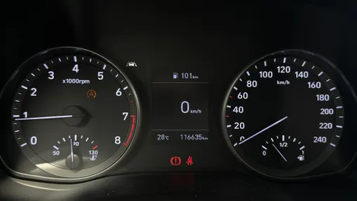 HYUNDAI i30 -