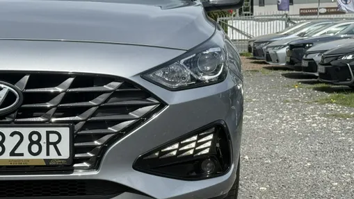 HYUNDAI i30 -