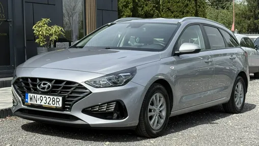 HYUNDAI i30 -