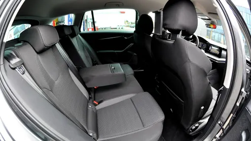 SKODA Octavia -
