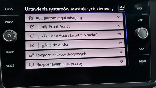 VOLKSWAGEN Tiguan -