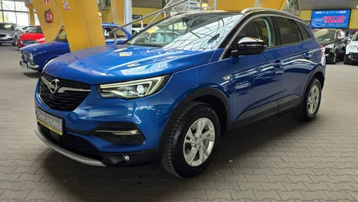 OPEL Grandland X -