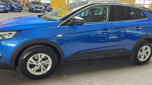 OPEL Grandland X -