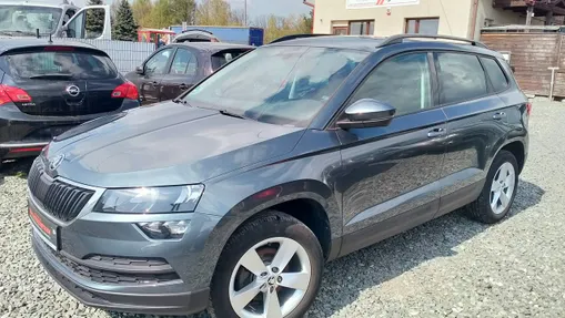 SKODA Karoq -