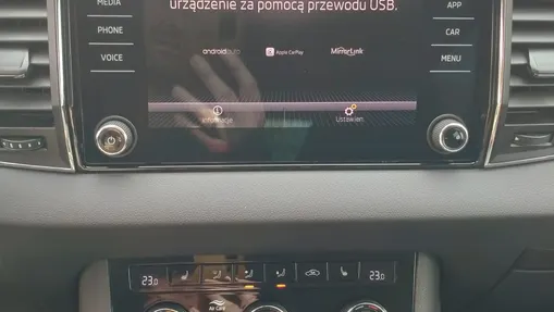 SKODA Karoq -