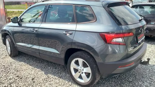 SKODA Karoq -