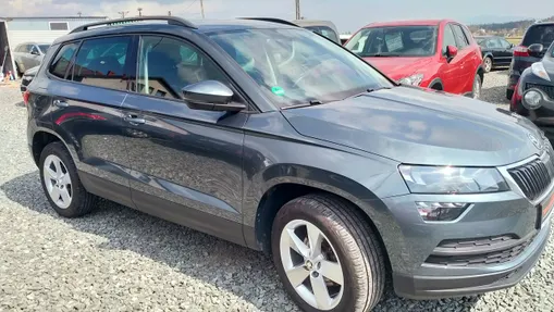 SKODA Karoq -