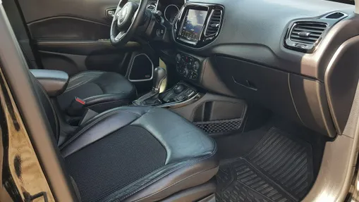 JEEP Compass -