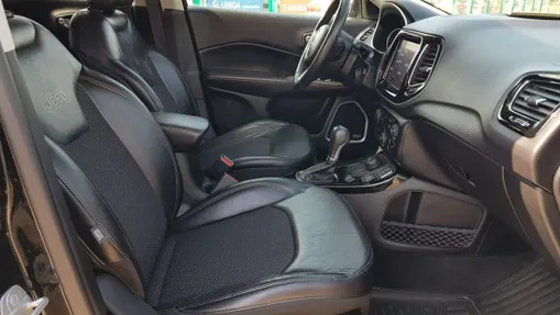 JEEP Compass -