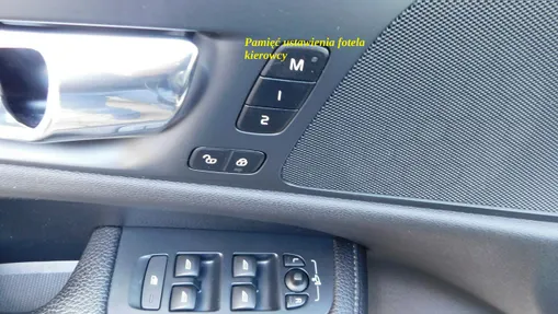 VOLVO V60 -