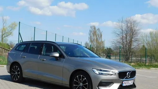VOLVO V60 -